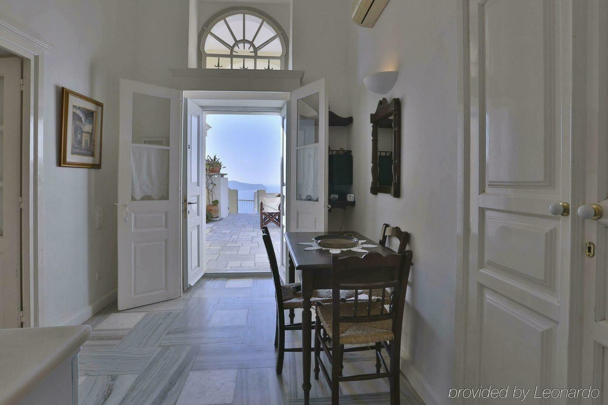 Cori Rigas Suites Φηρά Εσωτερικό φωτογραφία